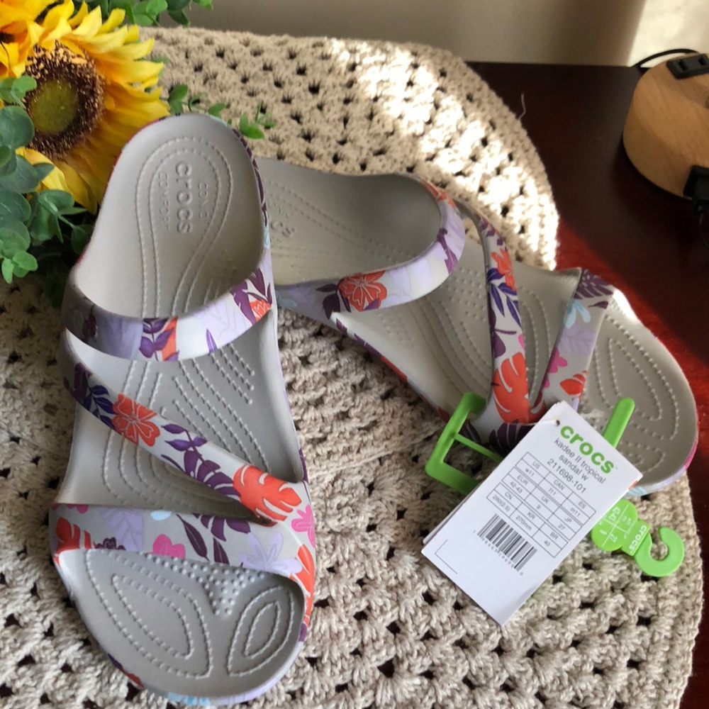 CROCS Women’s Floral Tropical Multi-Strap KADEE II Slide Sandals SIZE 11